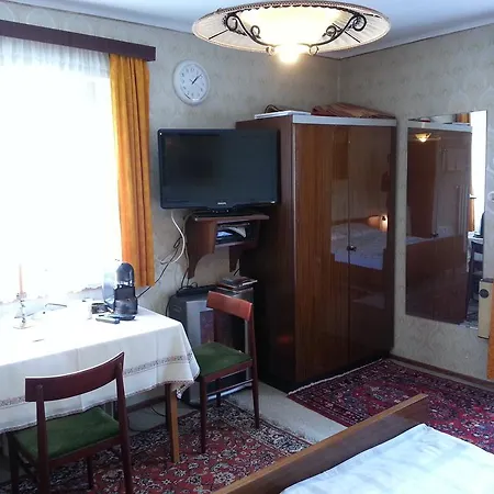 Haus Ellmaustein Bed & Breakfast