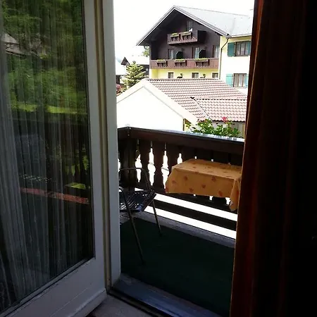 Haus Ellmaustein *