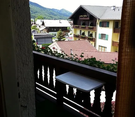 Haus Ellmaustein Alojamento de Acomodação e Pequeno-almoço Fuschl am See